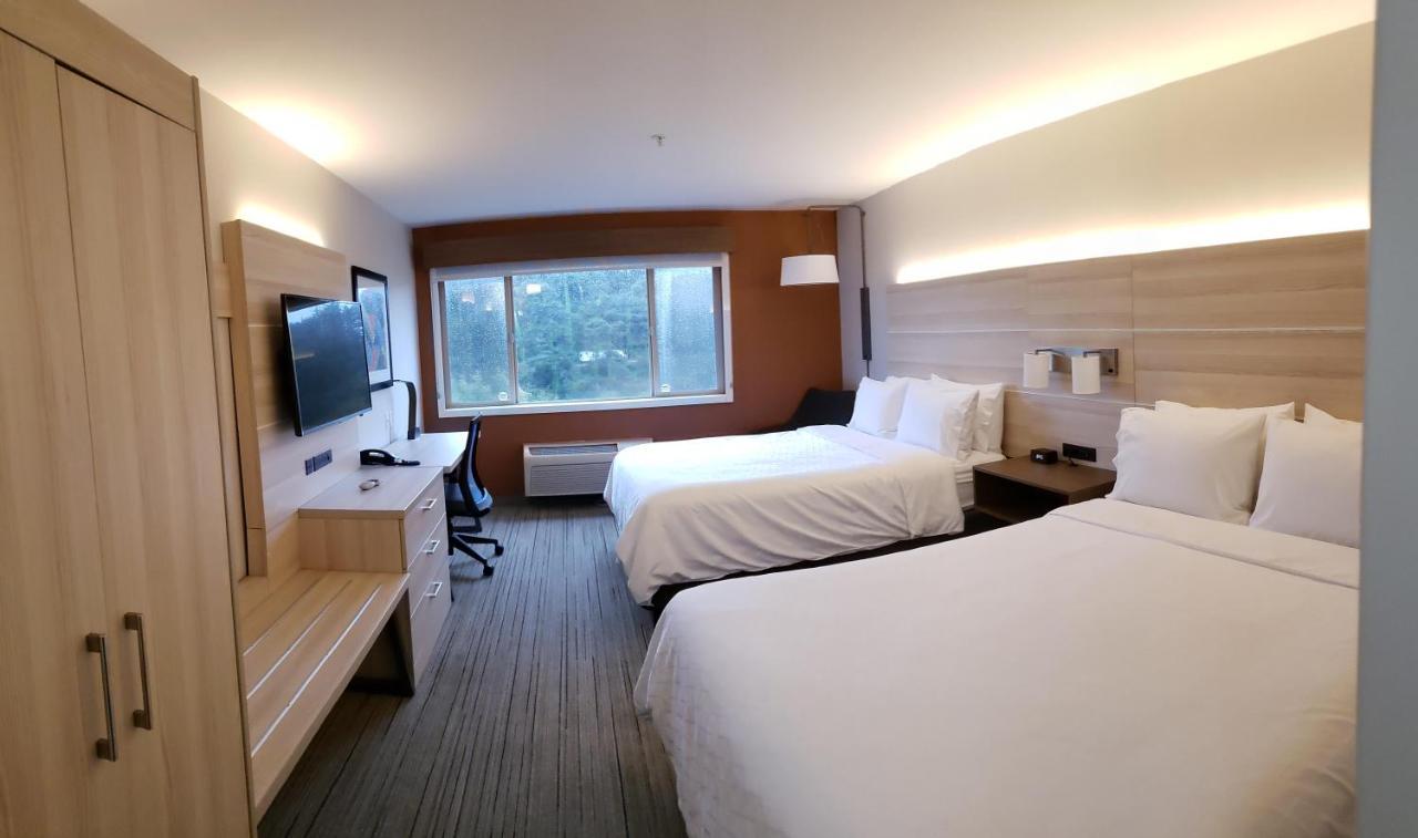 Holiday Inn Express Fort Bragg By Ihg Экстерьер фото