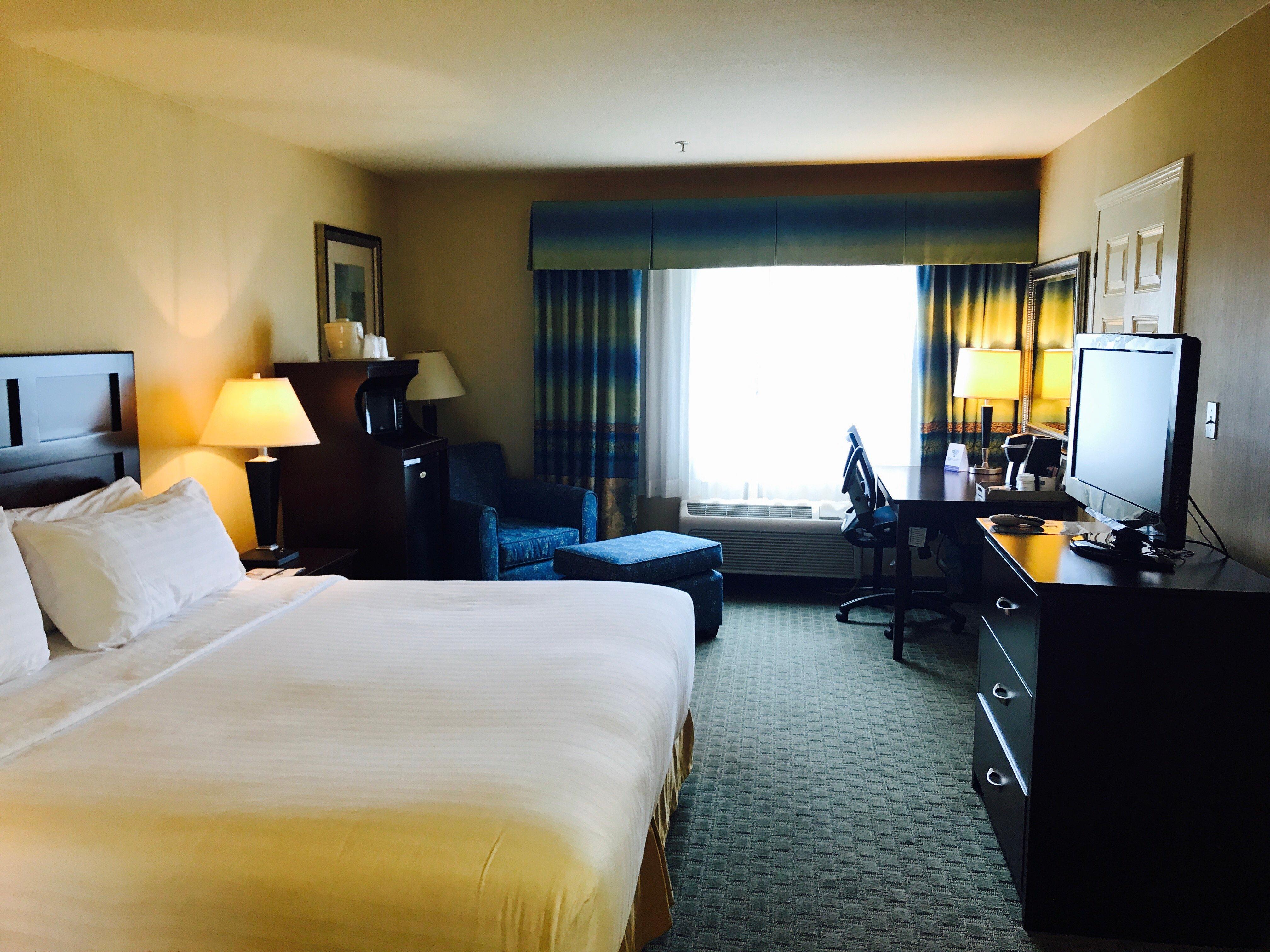 Holiday Inn Express Fort Bragg By Ihg Экстерьер фото