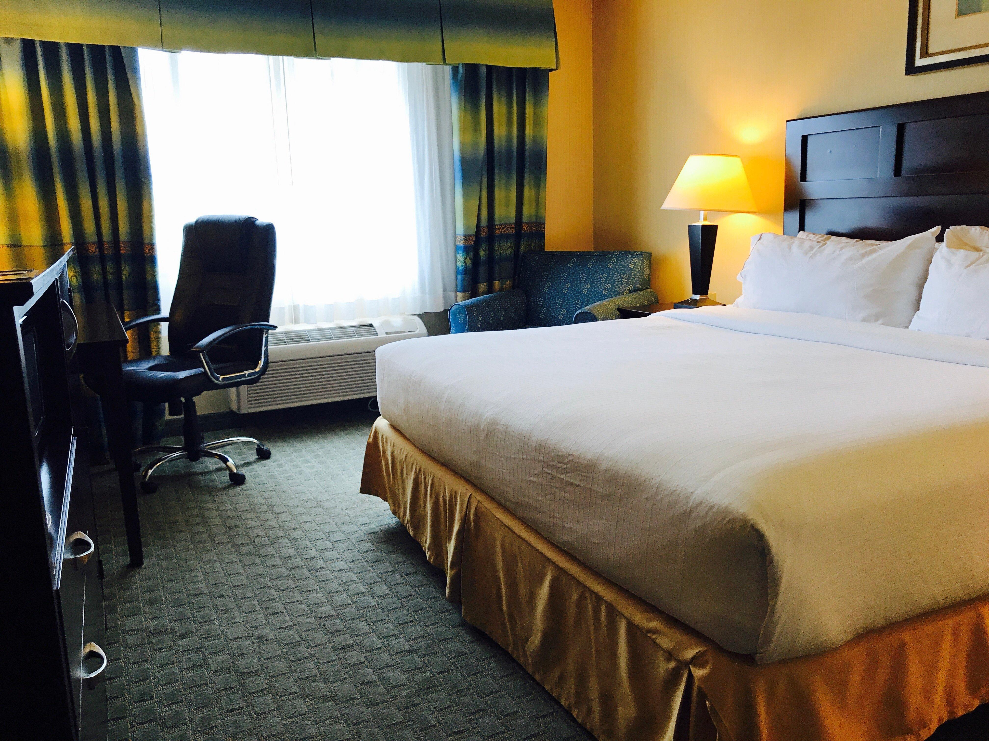Holiday Inn Express Fort Bragg By Ihg Экстерьер фото