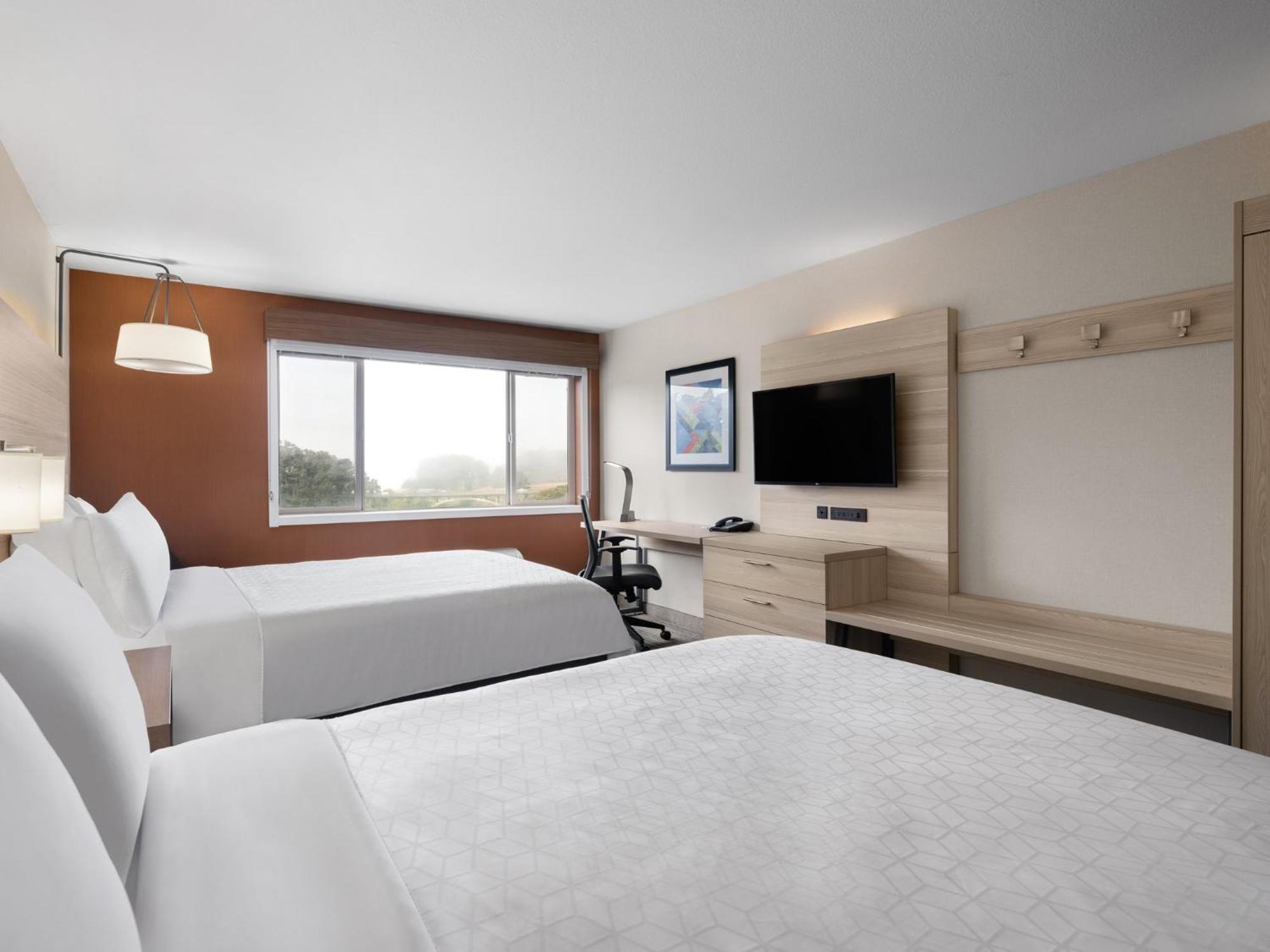 Holiday Inn Express Fort Bragg By Ihg Экстерьер фото