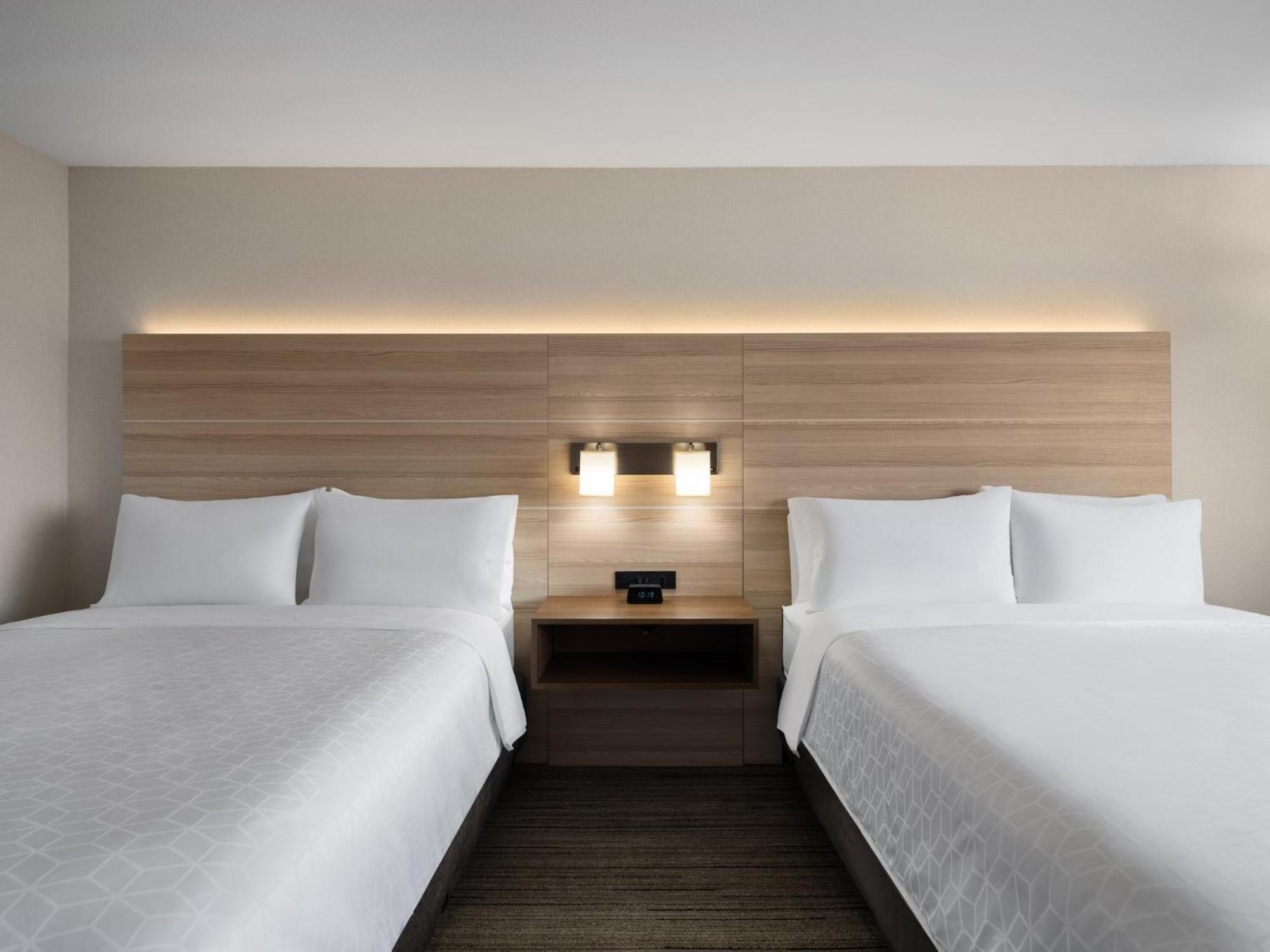 Holiday Inn Express Fort Bragg By Ihg Экстерьер фото